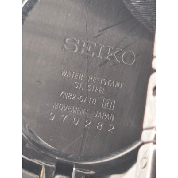 Seiko 7N82-0AT0 Quartz Date Watch main image 7